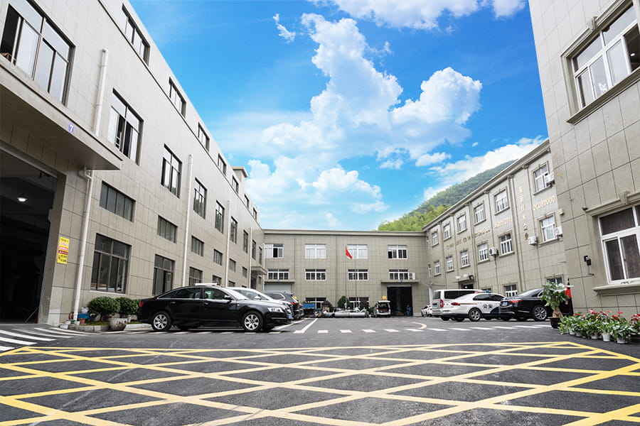 Exterior din fabrică